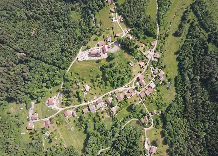 Casa de Férias Grande Ferme 14 Pers Avec Spa Et Loisirs Mortagne